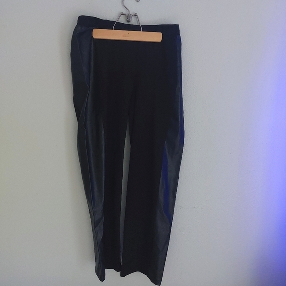 - Stinky Brand faux leather straight leg soft Rayon Large Women's - Picture 2 of 6